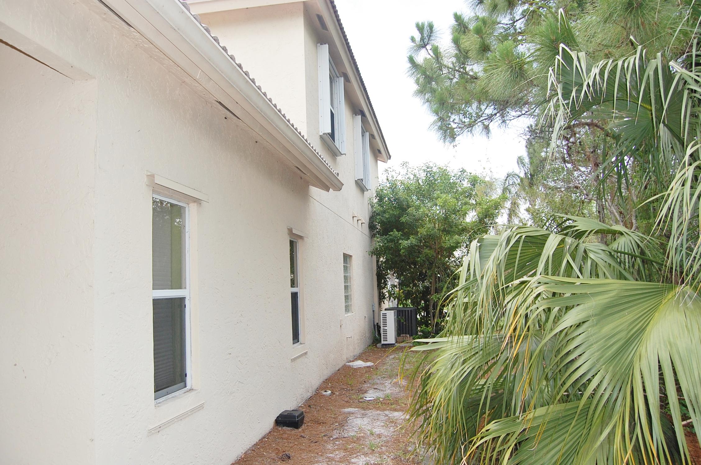 7196 Southeast Magellan Lane Stuart, FL 34997 - Photo 25 of 31 Side of House