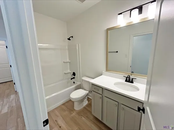 $290,210 | 17251 Lakefront Lane, Baton Rouge, LA 70810