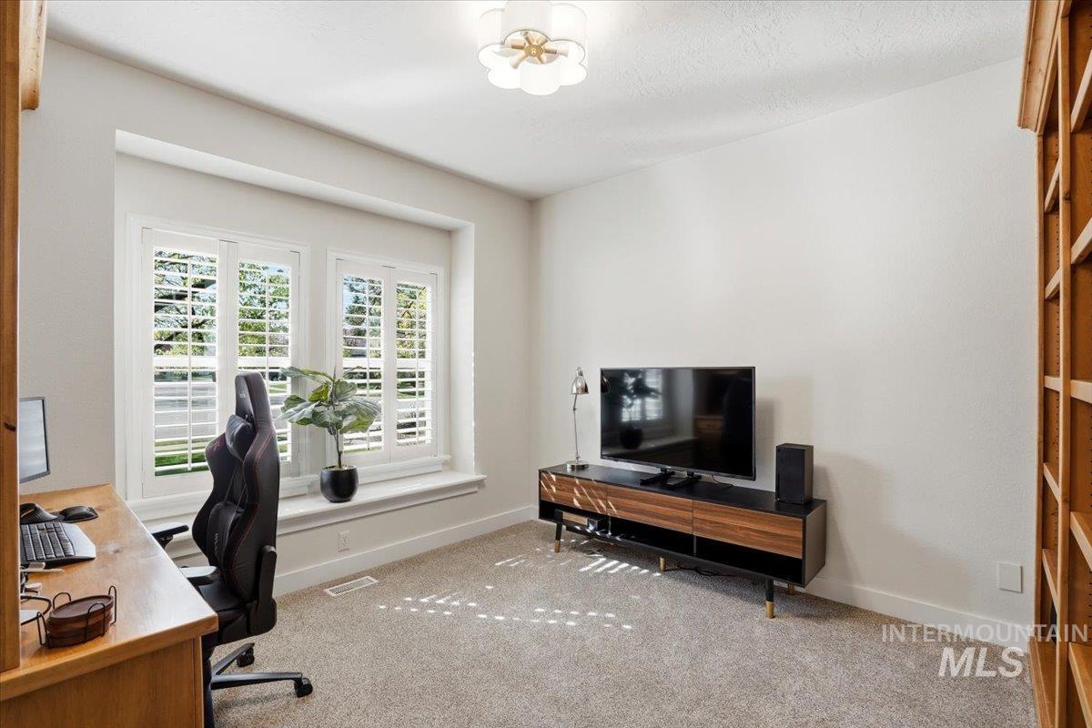 342 North Clearpoint Way Eagle, ID 83616 - Photo 8 of 50 Office featuring carpet and baseboards