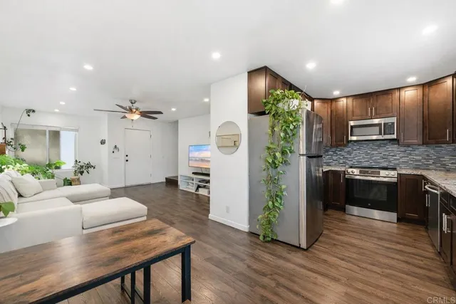 $465,000 | 955 Postal Way, Unit 58, Vista, CA 92083