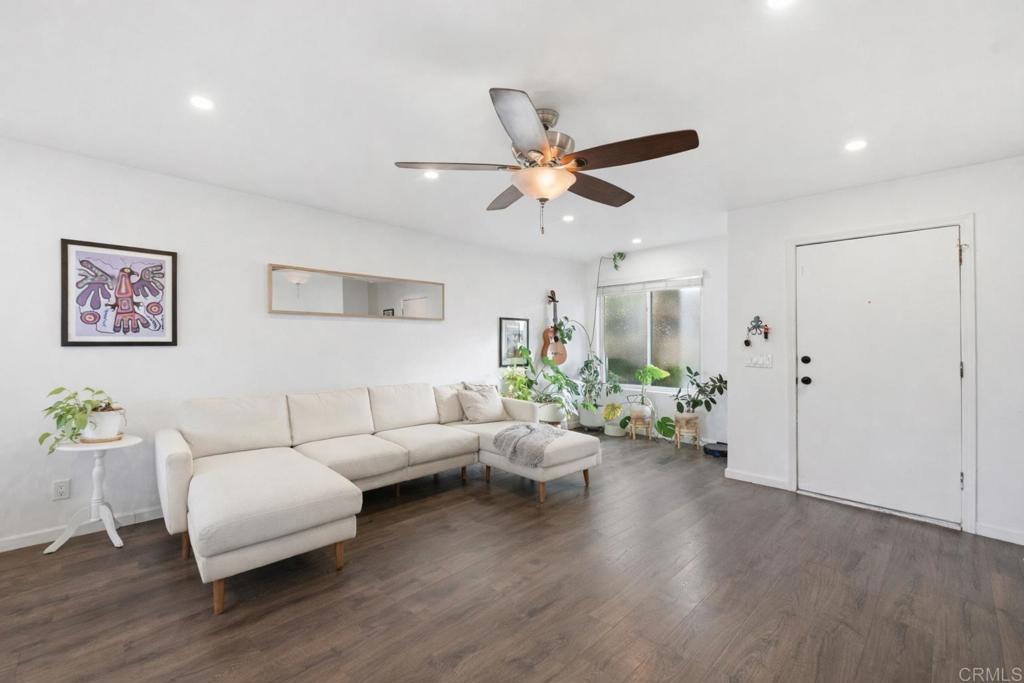 955 Postal Way, Unit 58 Vista, CA 92083 - Photo 4 of 24