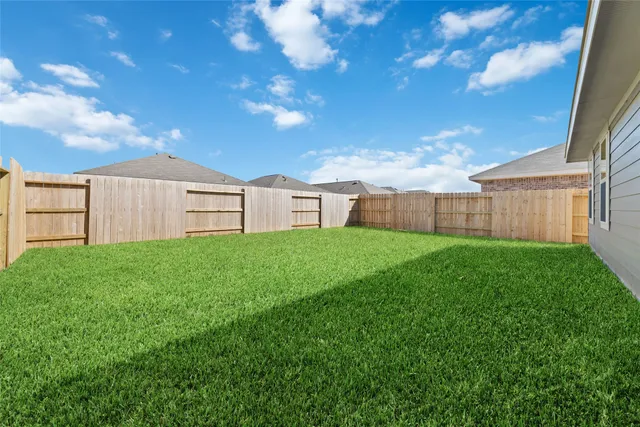 $1,900 | 27022 Vista Fld Drive, Katy, TX 77493