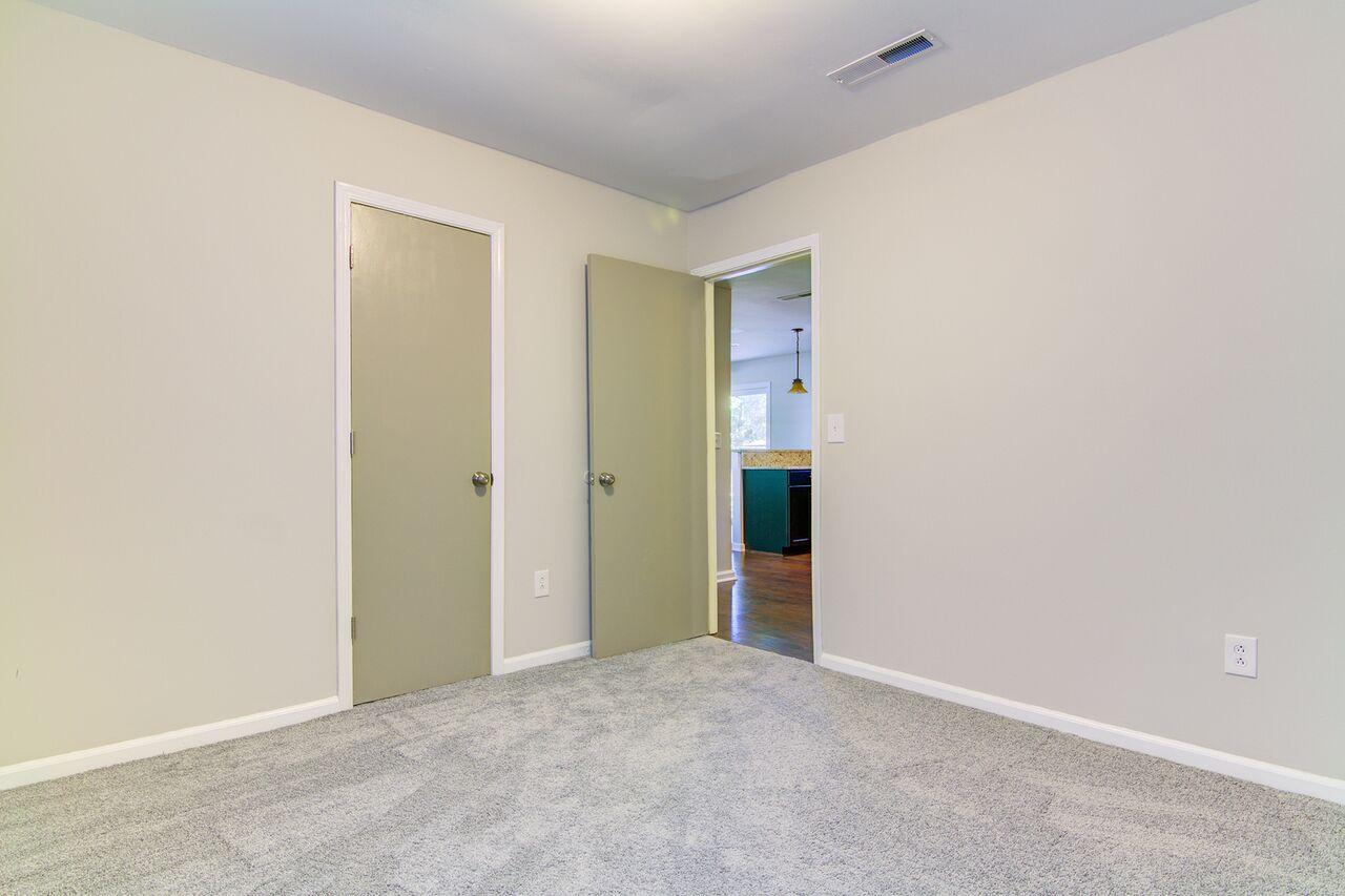 812 Bowman Road Mount Pleasant, SC 29464 - Photo 17 of 30 17