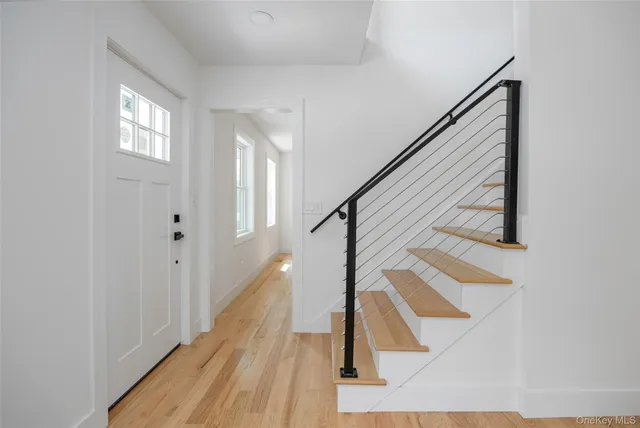 $899,000 | 7441 South Broadway, Red Hook, NY 12571