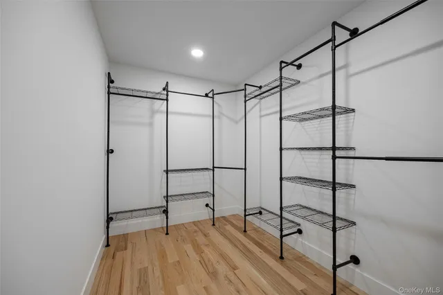 $899,000 | 7441 South Broadway, Red Hook, NY 12571