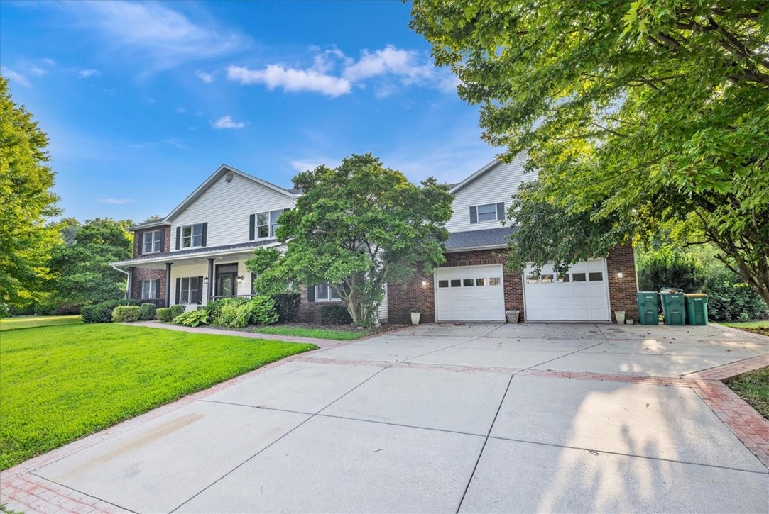 867 Jasons Way Forsyth, IL 62535 - Photo 1 of 43 Gallery Image 1