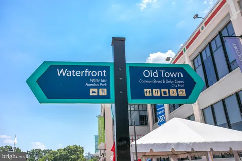 $899,000 | 502 South Columbus Street, Alexandria, VA 22314