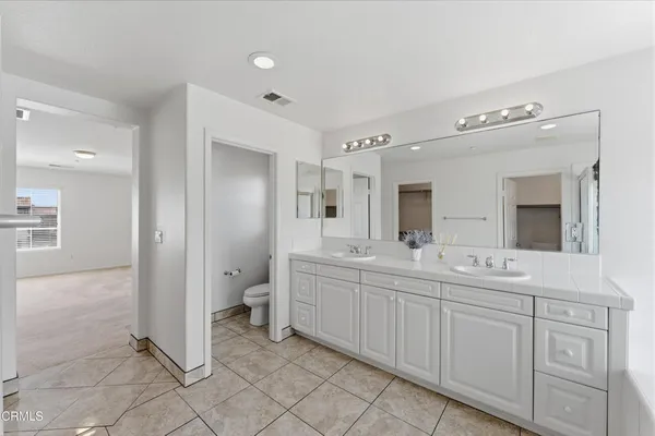 $1,125,000 | 3554 Dunkirk Drive, Oxnard, CA 93035