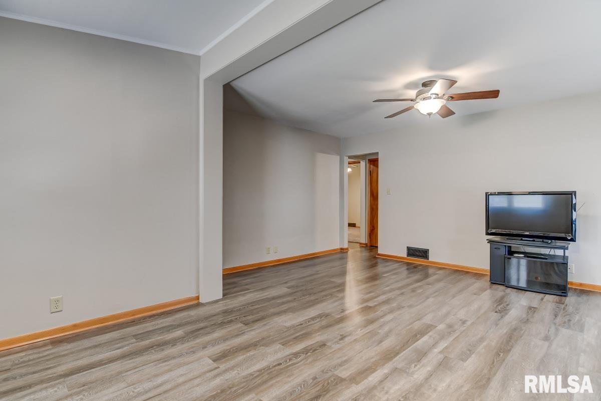 2373 East Converse Street Springfield, IL 62702 - Photo 5 of 35 Gallery Image 5