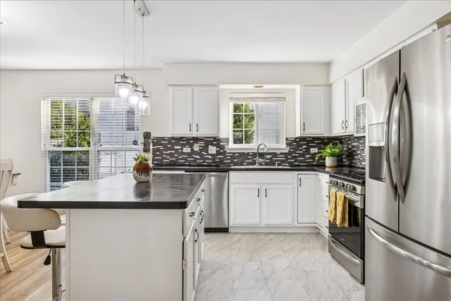 $375,000 | 3267 Hampshire Lane, Waukegan, IL 60083