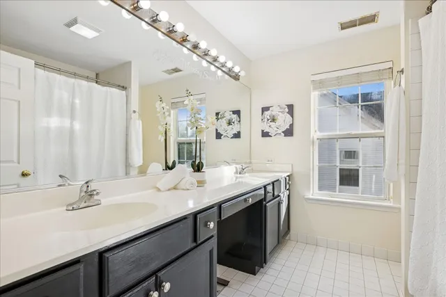 $375,000 | 3267 Hampshire Lane, Waukegan, IL 60083