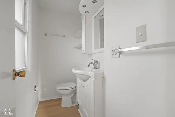 $2,000 | 8856 Moll Drive, Fishers, IN 46038