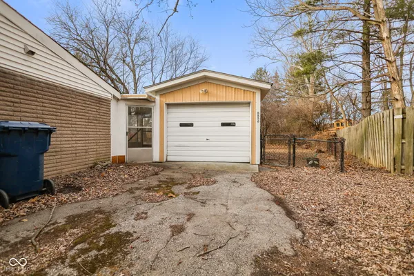 $2,000 | 8856 Moll Drive, Fishers, IN 46038