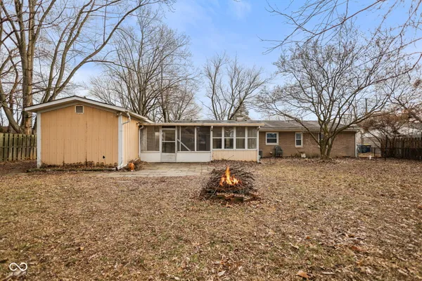 $2,000 | 8856 Moll Drive, Fishers, IN 46038