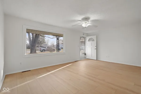 $2,000 | 8856 Moll Drive, Fishers, IN 46038