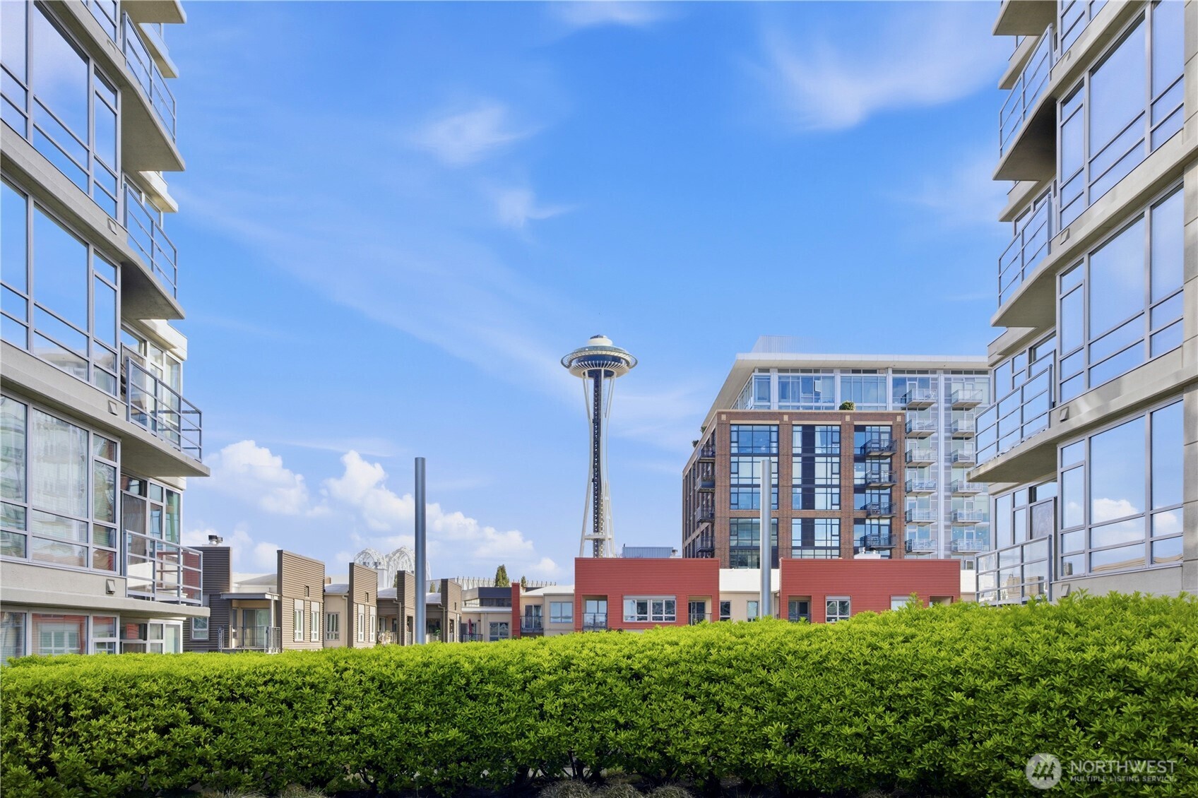 2929 1st Avenue, Unit 808 Seattle, WA 98121 - Photo 3 of 19