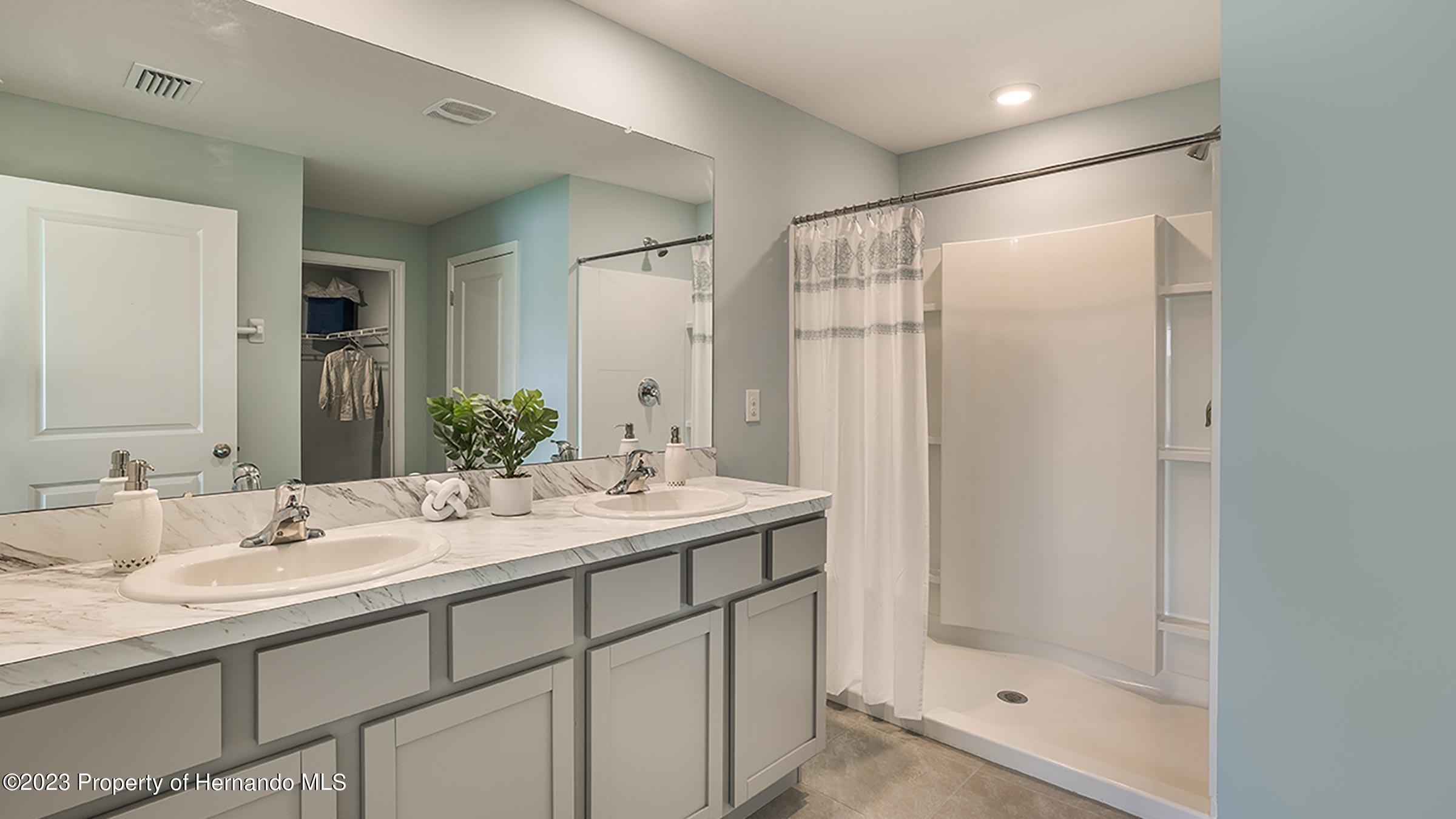 1349 Larkin Road Spring Hill, FL 34608 - Photo 12 of 15 11-FL_West-Florida_DR-Horton_Cali_8_Main