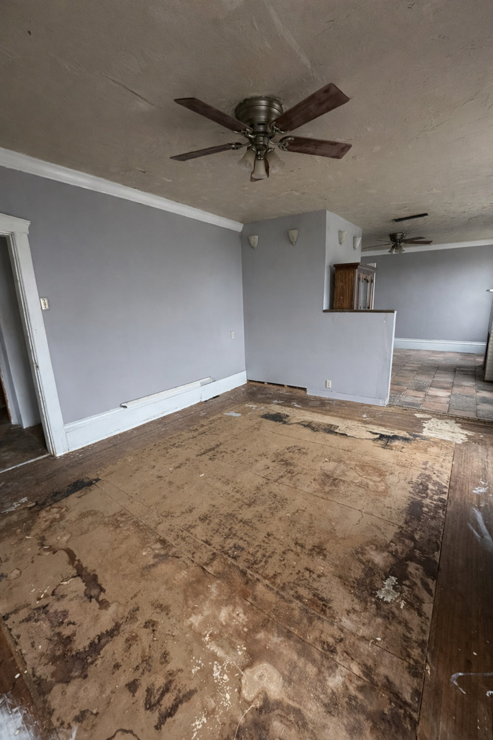 218 South Ida Street Lacon, IL 61540 - Photo 3 of 8 a view of a livingroom with a ceiling fan