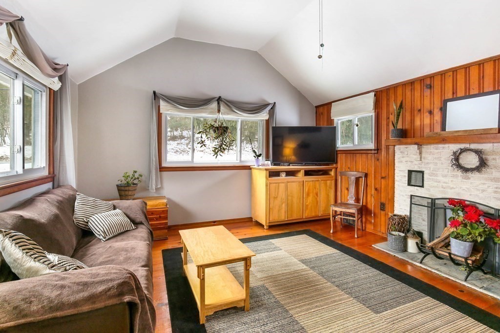 43 River Road Sturbridge, MA 01566 - Photo 23 of 42