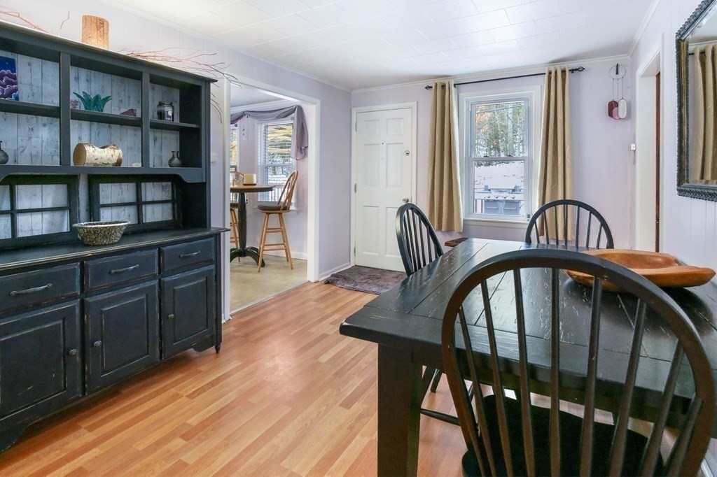 43 River Road Sturbridge, MA 01566 - Photo 6 of 42