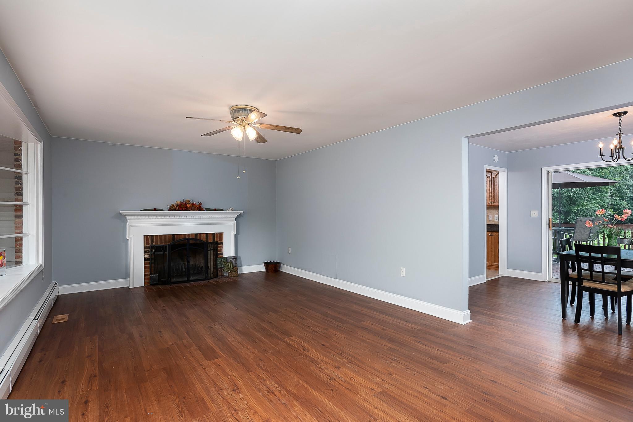 1730 Underwood Road Crofton, MD 21114 - Photo 4 of 30 Living Room