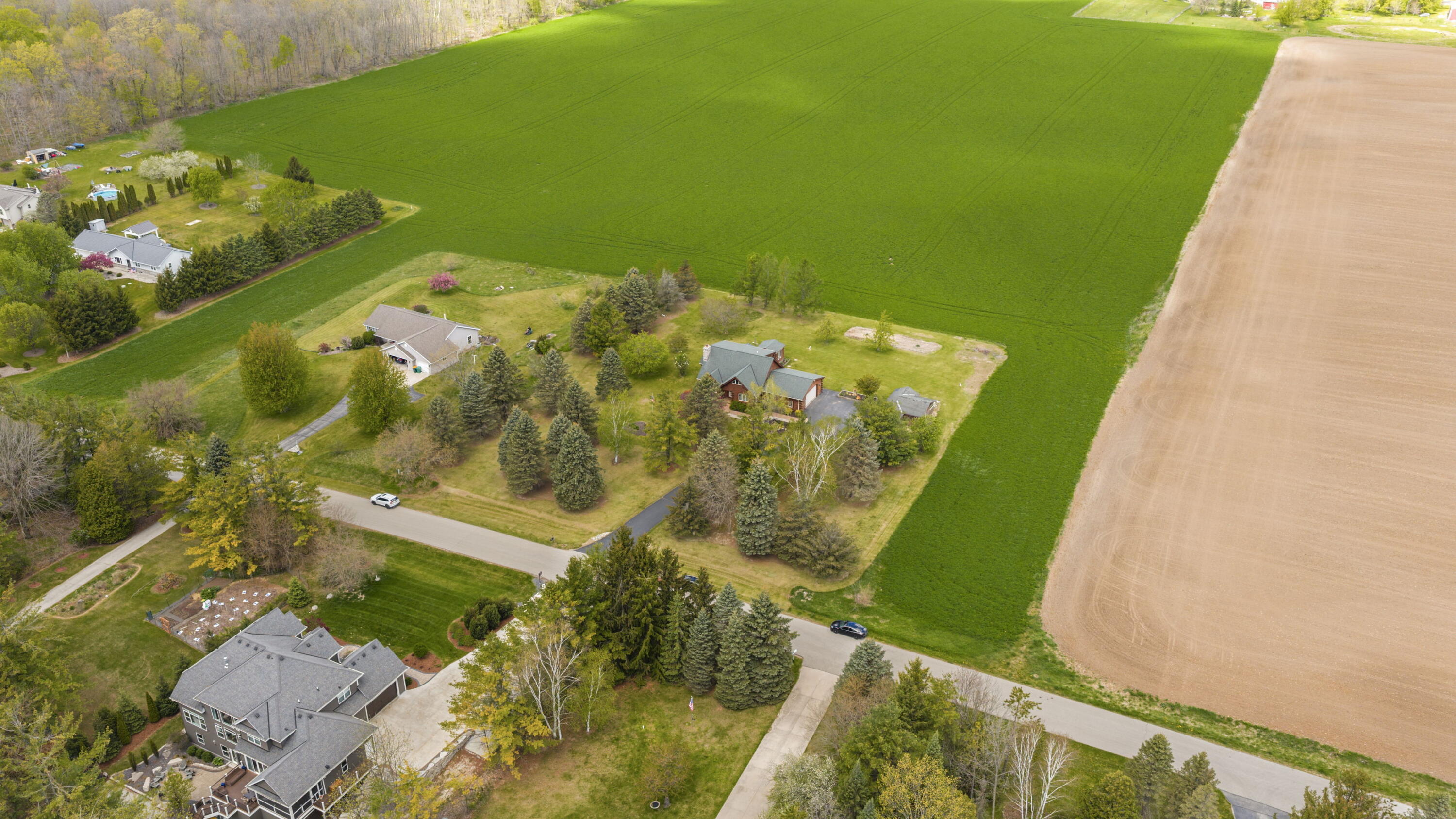 1206 Lakeview Road Farmington, WI 53090 - Photo 29 of 35 30_imgDJI_20260513124146_0004_D