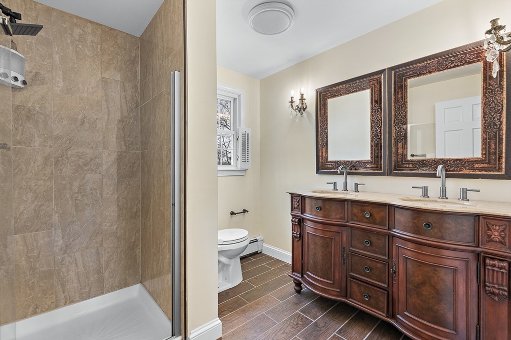 40 Pinewood Road Wellesley, MA 02482 - Photo 19 of 31