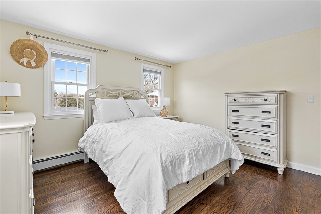 40 Pinewood Road Wellesley, MA 02482 - Photo 21 of 31