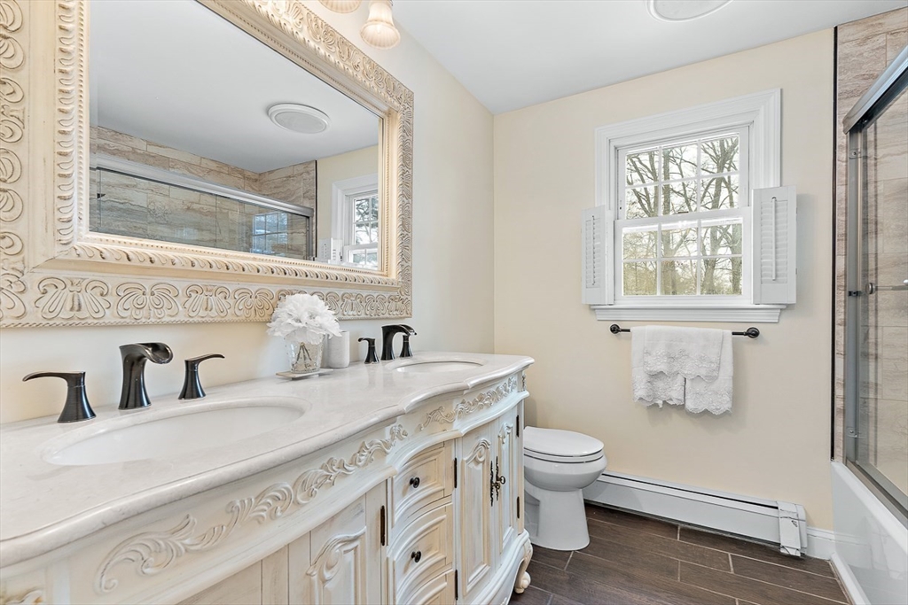 40 Pinewood Road Wellesley, MA 02482 - Photo 23 of 31