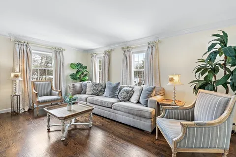 $1,750,000 | 40 Pinewood Road, Wellesley, MA 02482