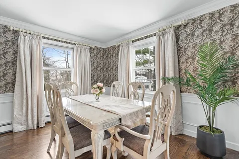 $1,750,000 | 40 Pinewood Road, Wellesley, MA 02482