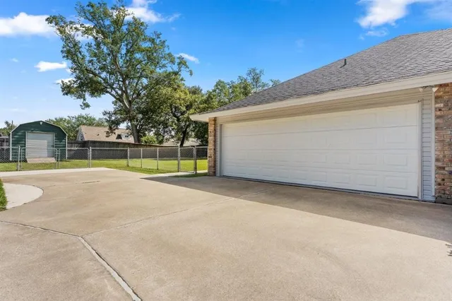 $350,000 | 4019 Cappy Drive, Lake Charles, LA 70605