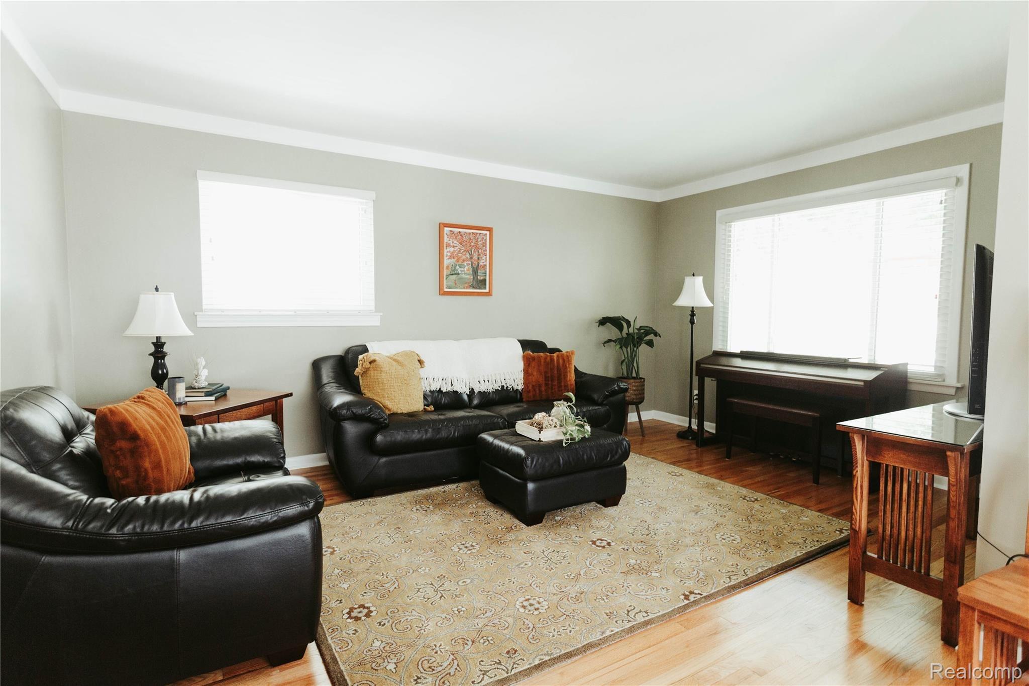 215 North Alice Avenue Rochester, MI 48307 - Photo 8 of 16 LR2.jpg