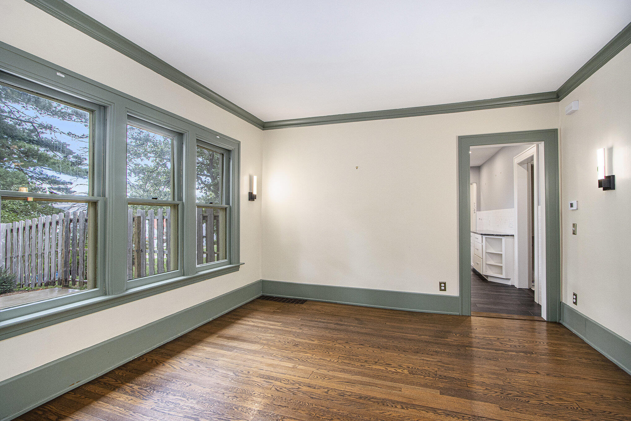 2340 Springhill Drive Kalamazoo, MI 49008 - Photo 11 of 51 009_2340springhill_36_248