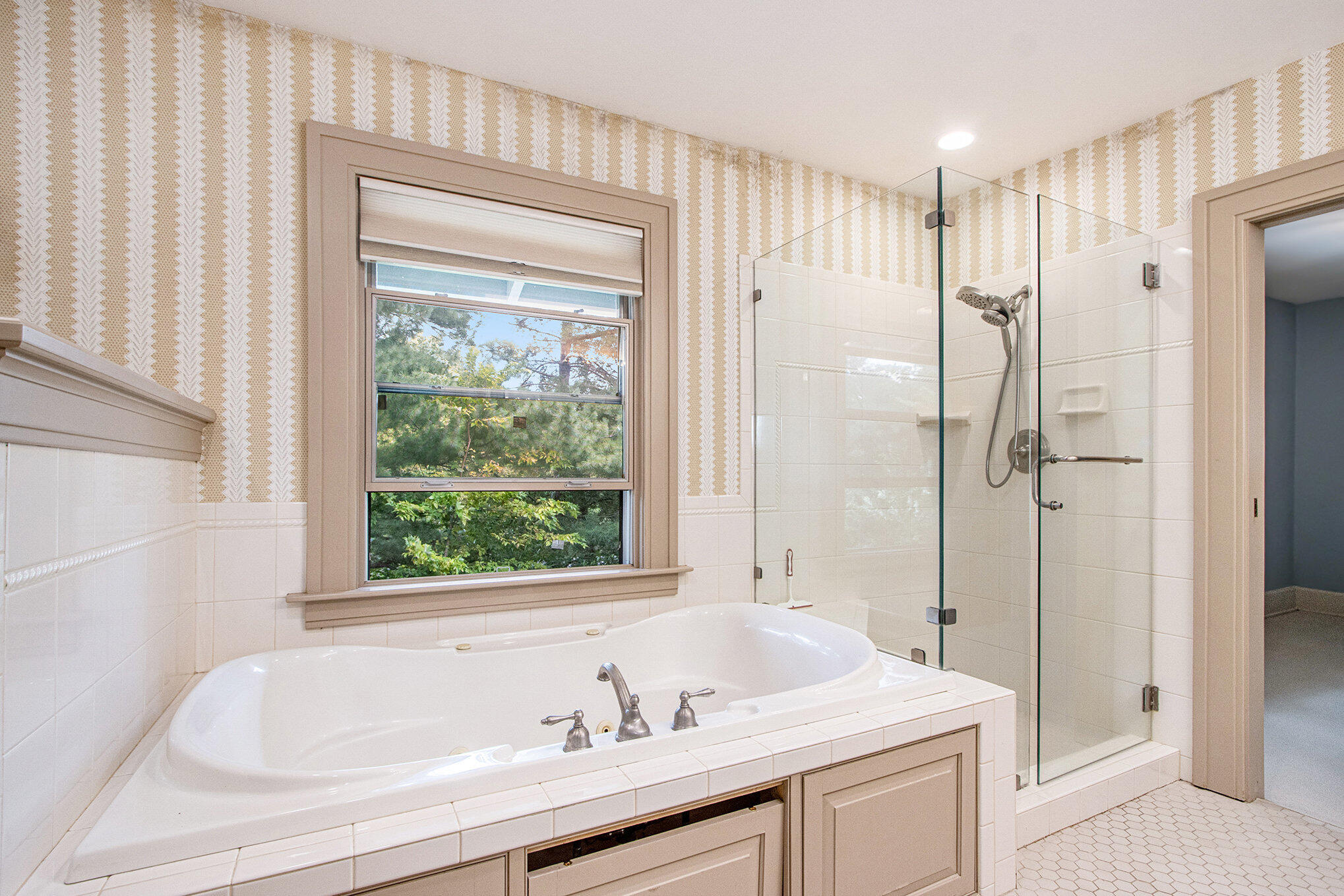 2340 Springhill Drive Kalamazoo, MI 49008 - Photo 23 of 51 019_2340springhill_23_524