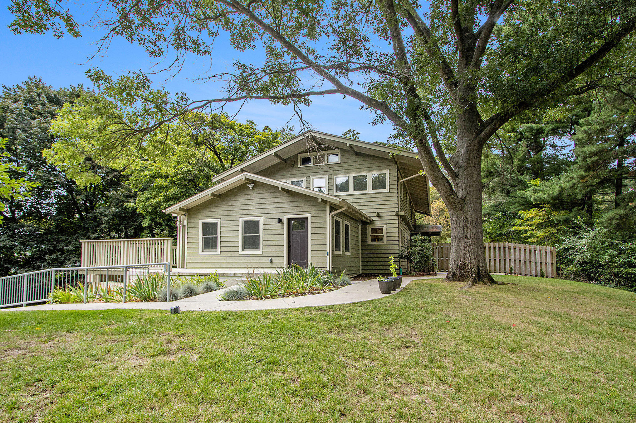 2340 Springhill Drive Kalamazoo, MI 49008 - Photo 45 of 51 041_2340springhill_67_554