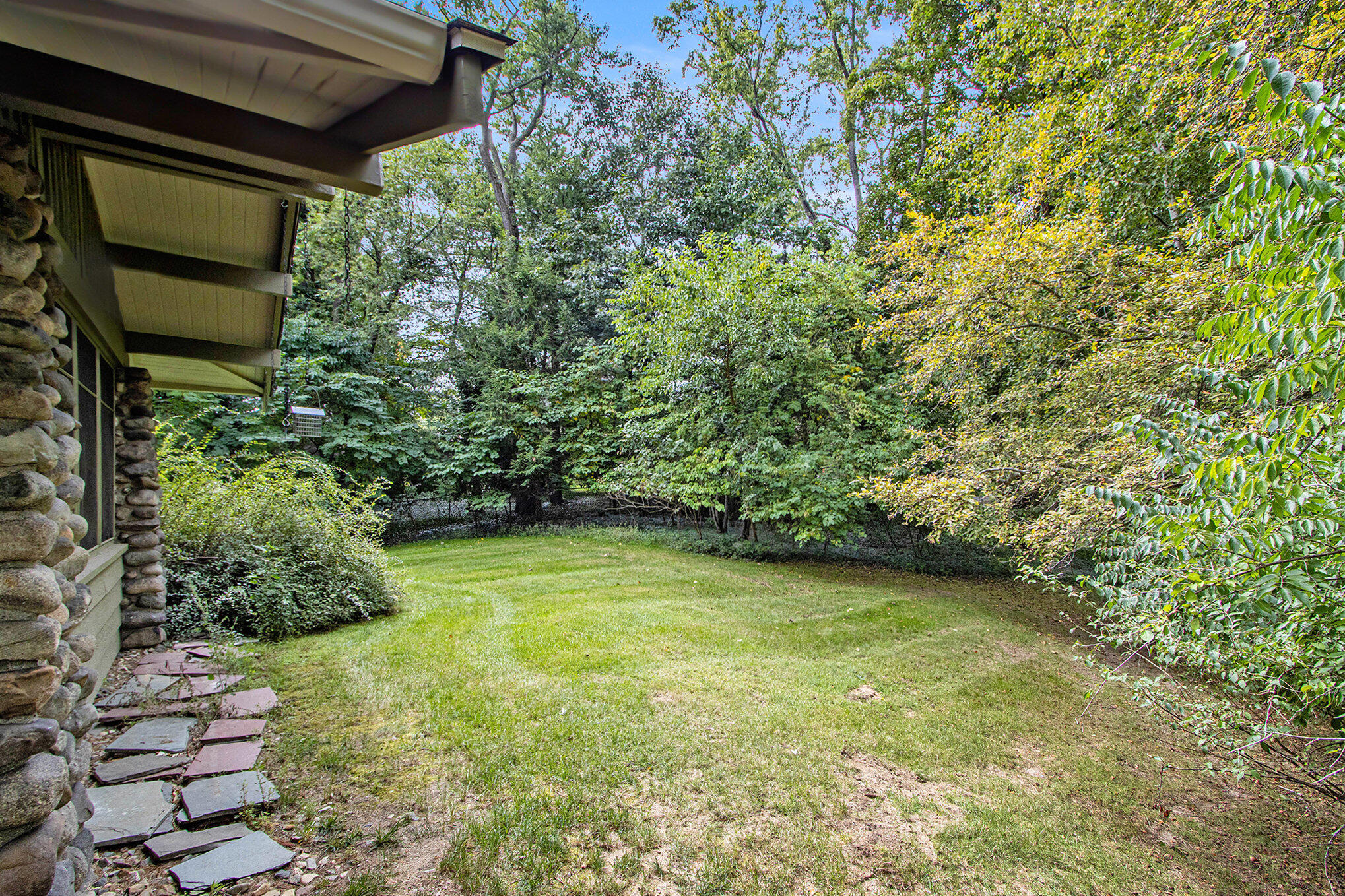 2340 Springhill Drive Kalamazoo, MI 49008 - Photo 46 of 51 042_2340springhill_73_109