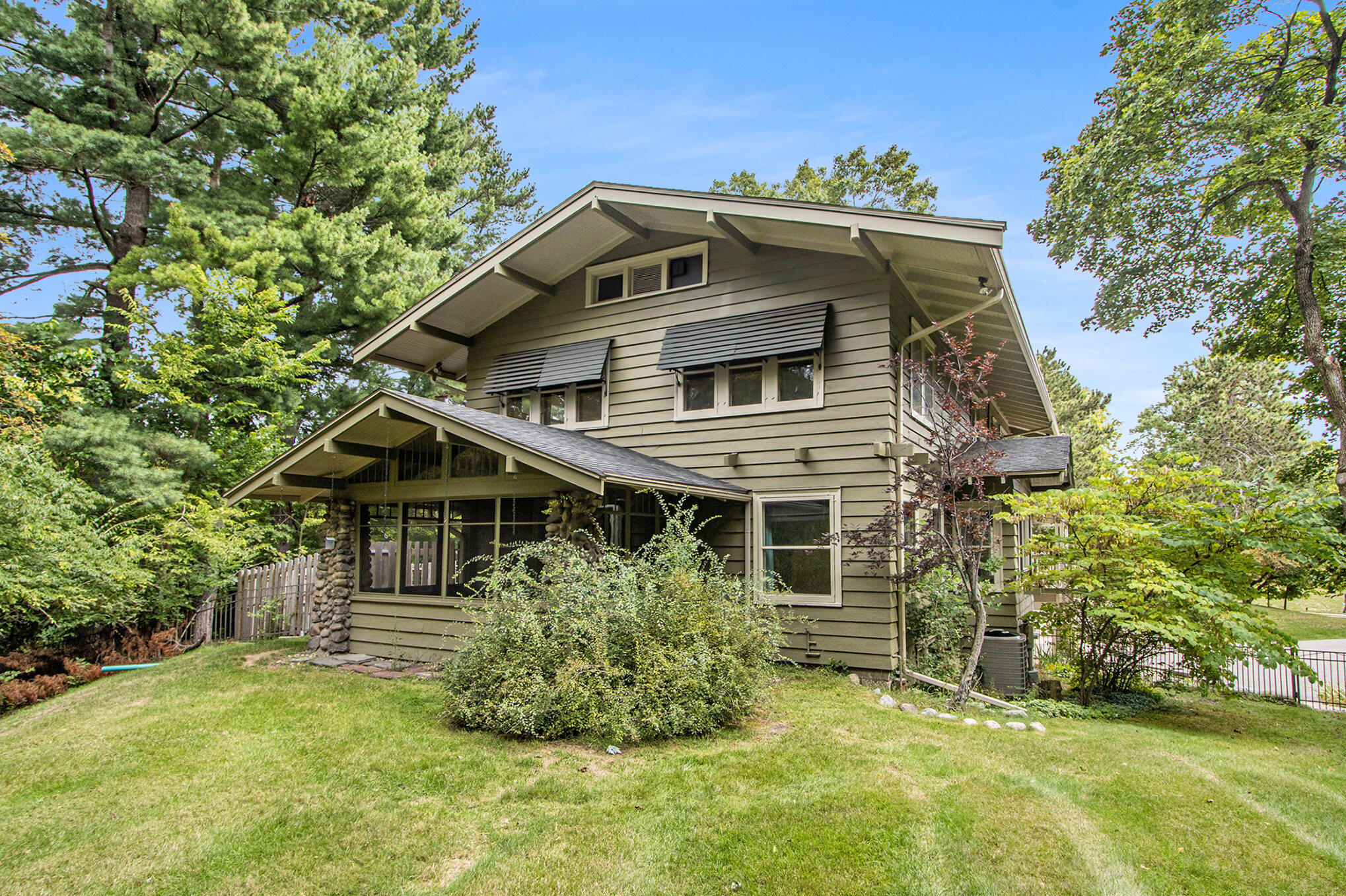 2340 Springhill Drive Kalamazoo, MI 49008 - Photo 47 of 51 043_2340springhill_74_805