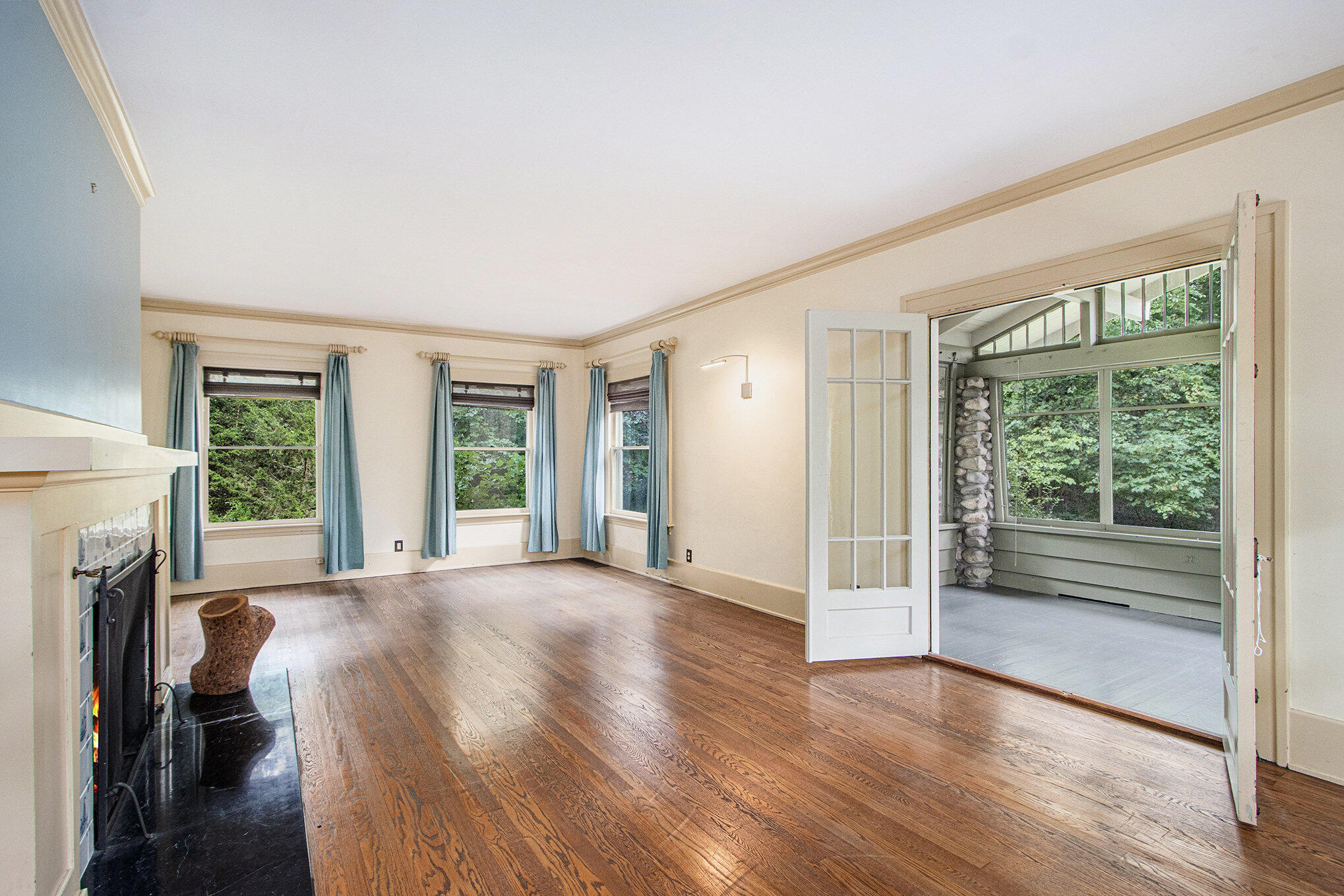 2340 Springhill Drive Kalamazoo, MI 49008 - Photo 7 of 51 006_2340springhill_29_430