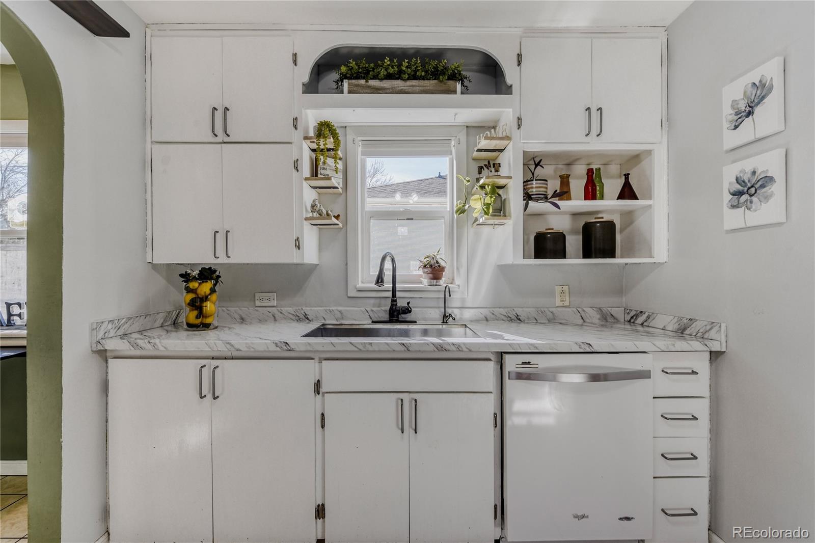 1364 Hanover Street Aurora, CO 80010 - Photo 10 of 22