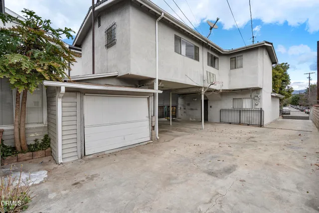 $1,090,000 | 1920-1922 Mellon Avenue, Los Angeles, CA 90039