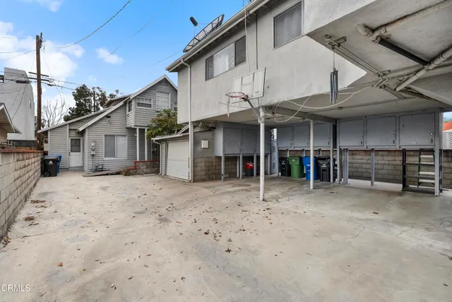 $1,090,000 | 1920-1922 Mellon Avenue, Los Angeles, CA 90039