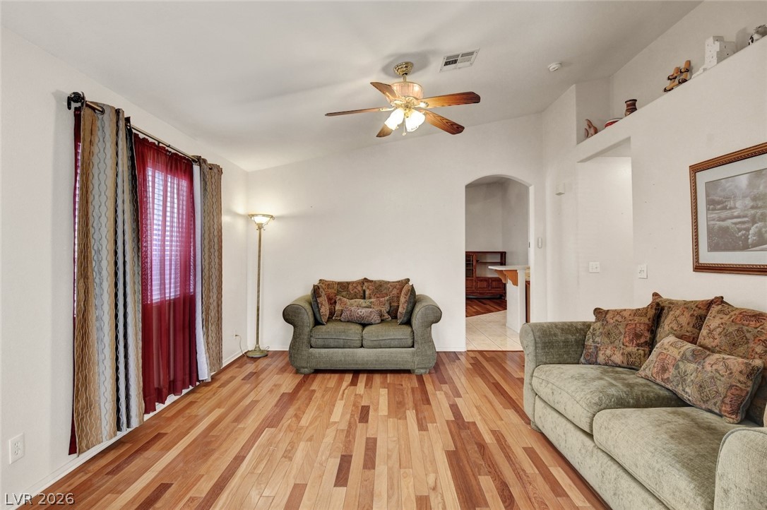 5949 Springmist Street North Las Vegas, NV 89031 - Photo 11 of 47