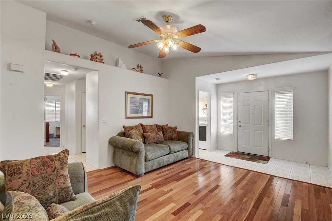 5949 Springmist Street North Las Vegas, NV 89031 - Photo 13 of 47