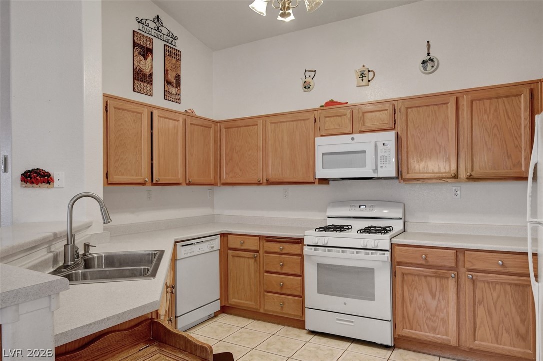 5949 Springmist Street North Las Vegas, NV 89031 - Photo 7 of 47