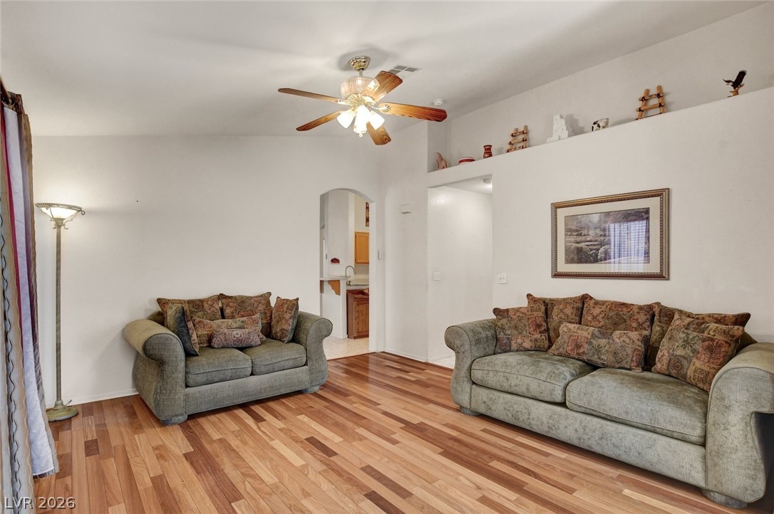 5949 Springmist Street North Las Vegas, NV 89031 - Photo 10 of 47