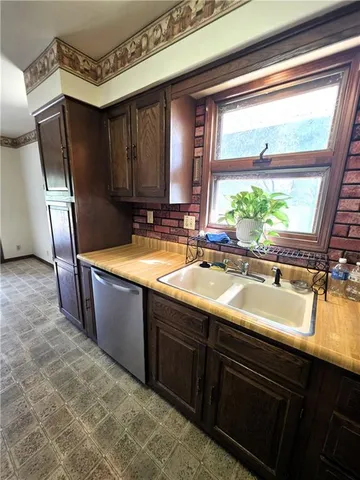 $399,900 | 201 North Cedar Street, Savannah, MO 64485