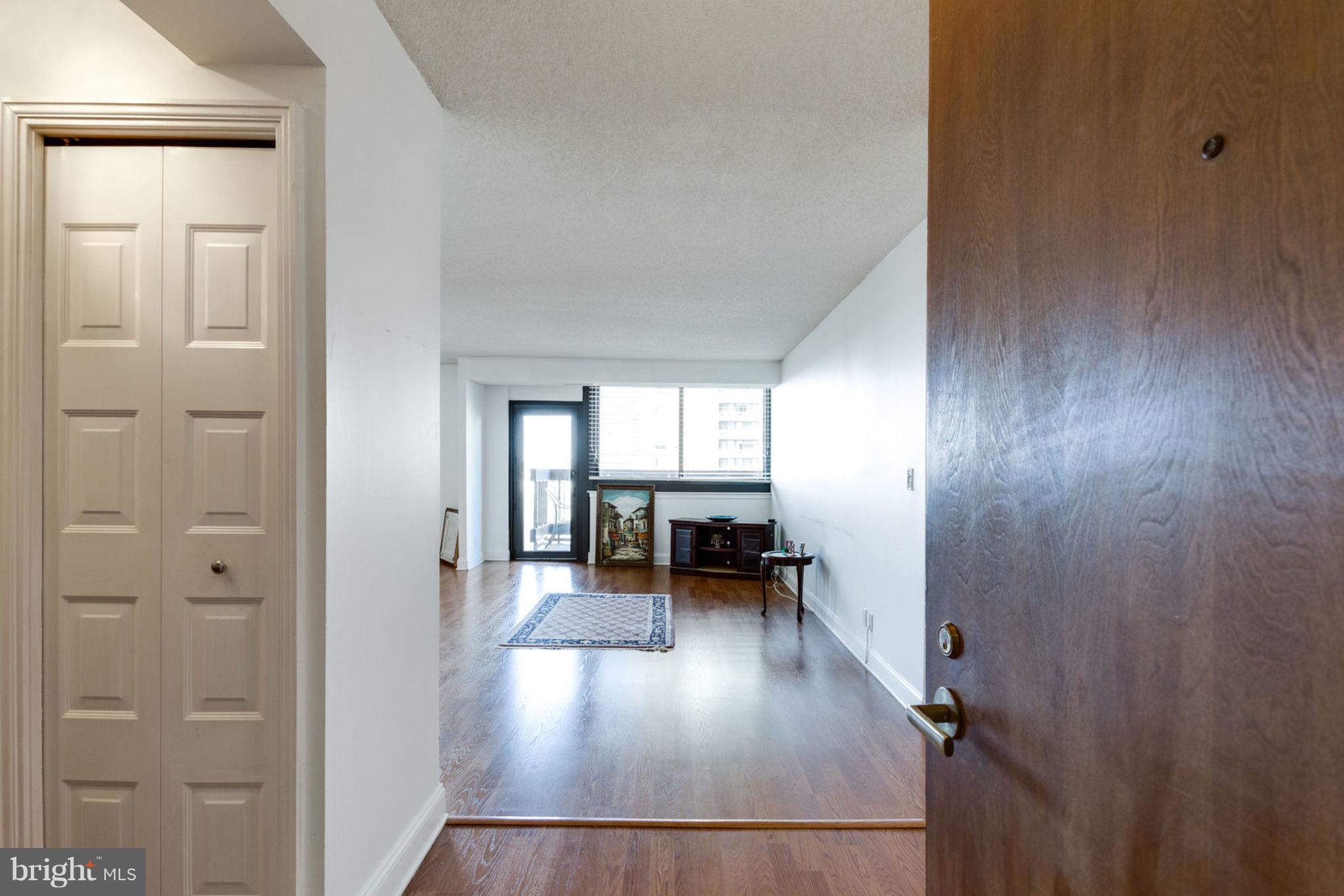 5501 Seminary Road, Unit 912S Falls Church, VA 22041 - Photo 9 of 53 Welcome to your new home!