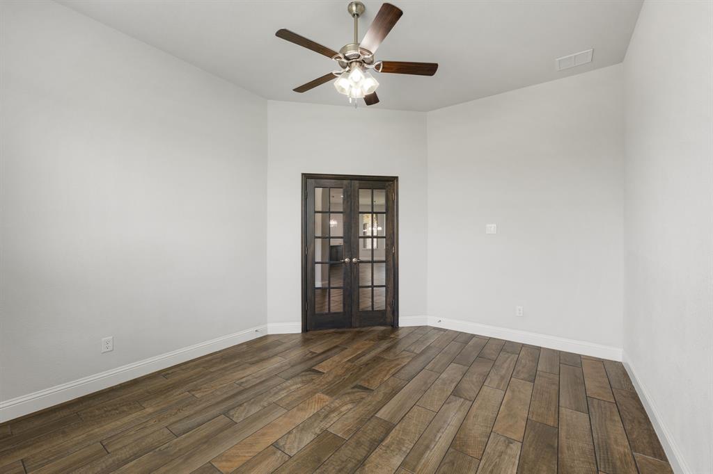4341 Rush Road Midlothian, TX 76065 - Photo 17 of 39 Large and private home office