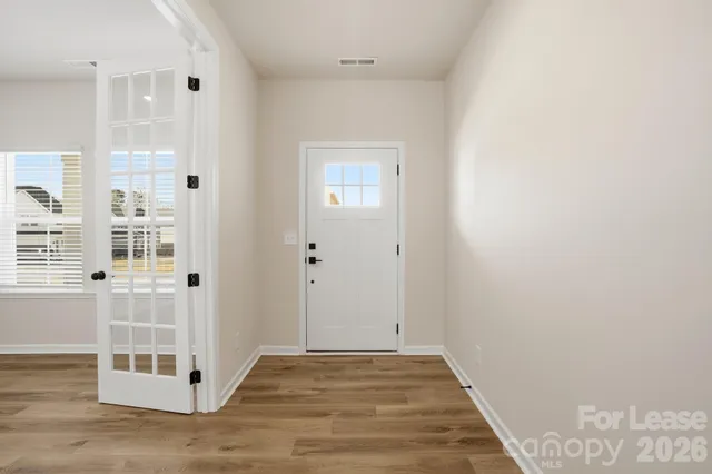 $2,495 | 3031 Breslin Street, Charlotte, NC 28214